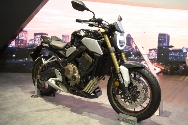 Honda bùng ngọn lửa đam mê tại triển lãm eicma 2018 - 4