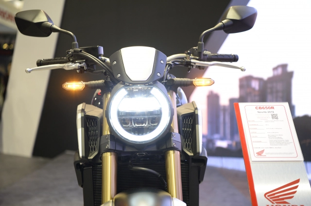 Honda bùng ngọn lửa đam mê tại triển lãm eicma 2018 - 5