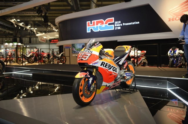 Honda bùng ngọn lửa đam mê tại triển lãm eicma 2018 - 19