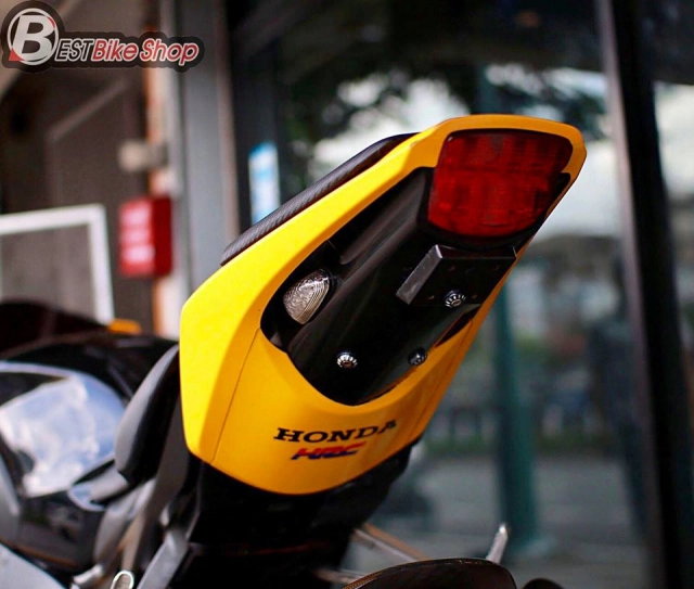 Honda cbr1000rr 2008 vẻ đẹp khó phai theo dòng thời gian - 7