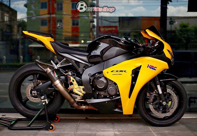 Honda cbr1000rr 2008 vẻ đẹp khó phai theo dòng thời gian - 11