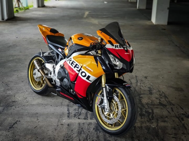 Honda cbr1000rr nâng cấp đậm chất thể thao với diện mạo repsol - 3