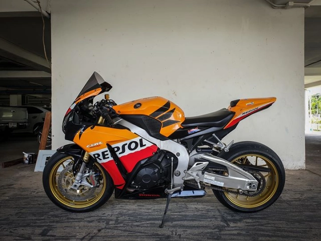 Honda cbr1000rr nâng cấp đậm chất thể thao với diện mạo repsol - 11