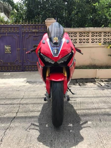 Honda cbr1000rr sp bản cập nhật option khá lôi cuốn - 3