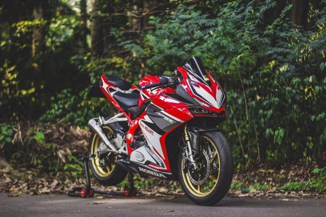 Honda cbr250rr cậu út nhà cbr sang chảnh với gói nâng cấp khủng - 1