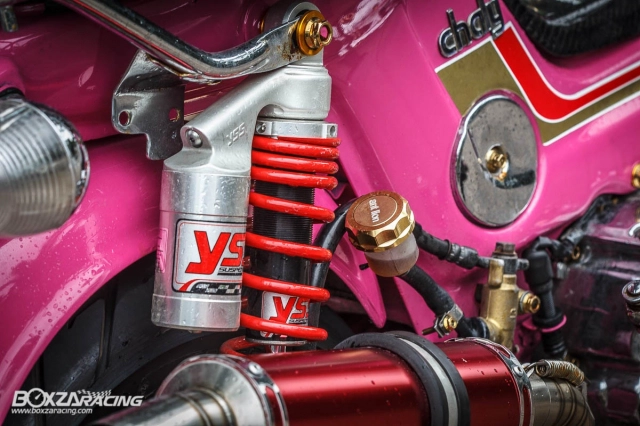 Honda chaly độ siêu nhân hồng được nâng cấp động cơ siêu mạnh - 8