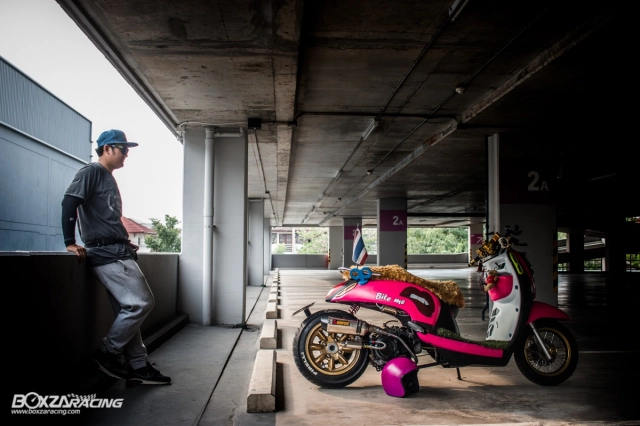 Honda scoopy độ quyến rũ với yên xe lông thú dành cho quý cô - 10