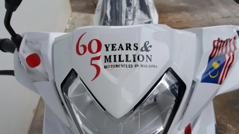Honda tung ra winner 150 2018 phiên bản kỷ niệm 60 năm - 2