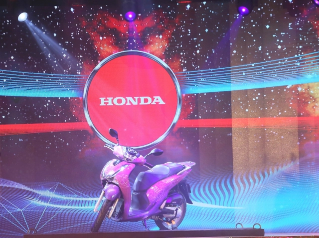 Honda việt nam tổ chức lễ khánh thành dây chuyền số 6 và chào mừng chiếc xe máy thứ 25 triệu - 6