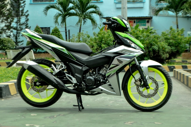 Honda winner xanh - bạc phối mâm dạ quang của 1 biker hcm - 1