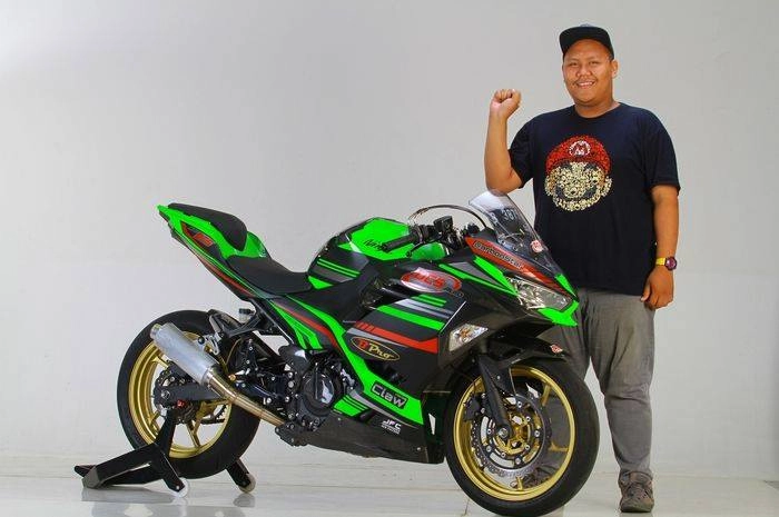 Kawasaki ninja 250 độ gây mê build theo phong cách racing - 5