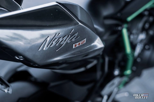 Kawasaki ninja h2 độ thành h2r với trang bị winglet siêu chuẩn - 9