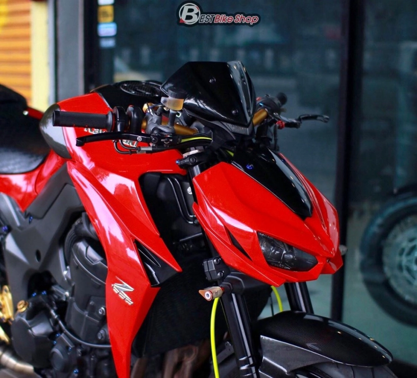 Kawasaki z1000 độ ấn tượng với phong cách đỏ sporty - 1