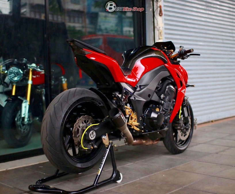 Kawasaki z1000 độ ấn tượng với phong cách đỏ sporty - 12