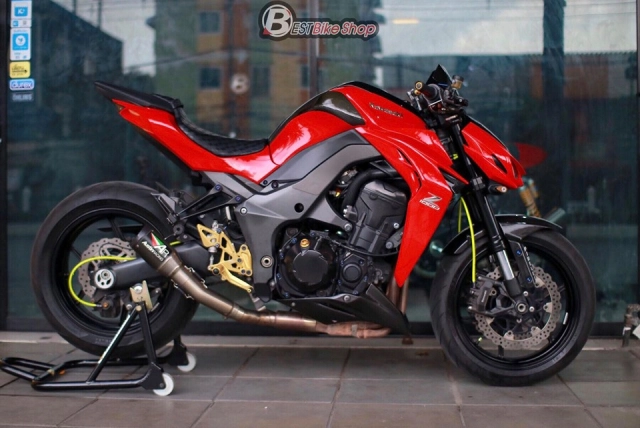 Kawasaki z1000 độ ấn tượng với phong cách đỏ sporty - 13