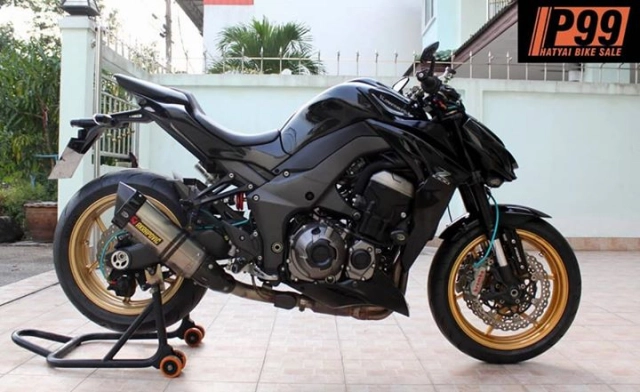 Kawasaki z1000 độ đậm chất racing với diện mạo full black - 3