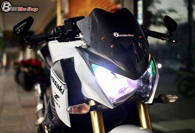 Kawasaki z800 đầy sức hút với tone màu trắng tinh khôi - 1