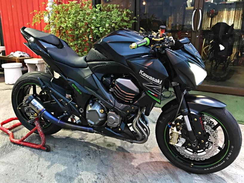 Kawasaki z800 độ táo bạo từ option cao cấp - 1