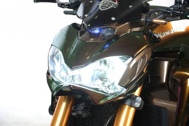 Kawasaki z900 độ tông màu lạ cùng dàn đồ chơi siêu khủng - 4