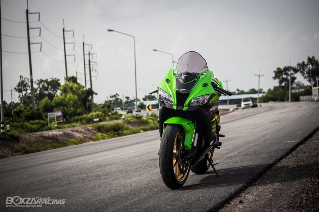 Kawasaki zx-10r độ khổng lồ xanh đến từ xứ sở chùa vàng - 18