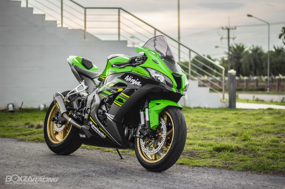 Kawasaki zx-10r độ khổng lồ xanh đến từ xứ sở chùa vàng - 23