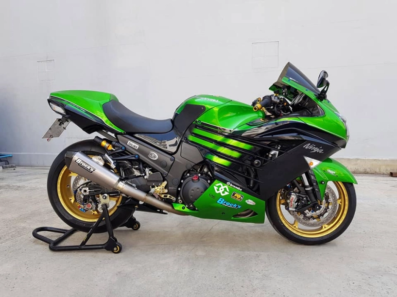 Kawasaki zx-14r độ siêu khủng với gói trang bị thượng thừa - 1