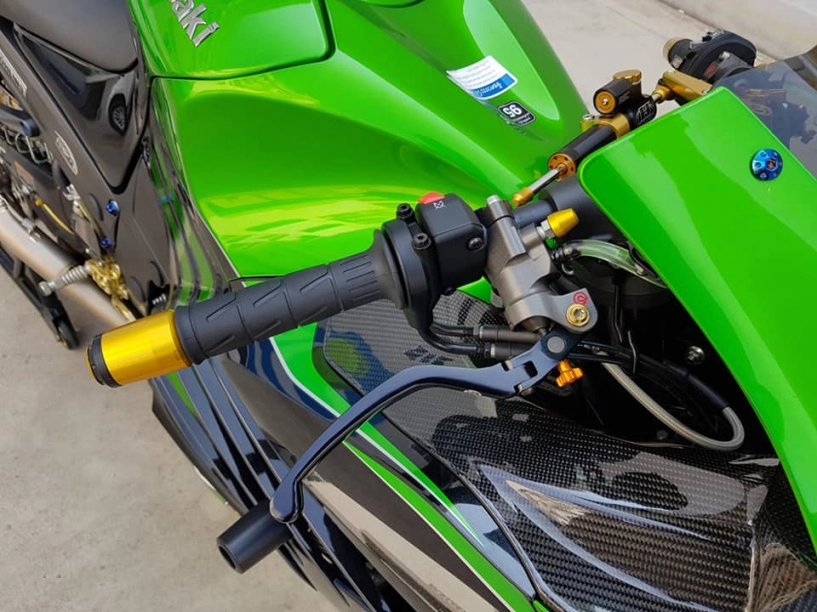 Kawasaki zx-14r độ siêu khủng với gói trang bị thượng thừa - 5