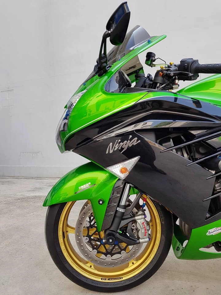 Kawasaki zx-14r độ siêu khủng với gói trang bị thượng thừa - 9