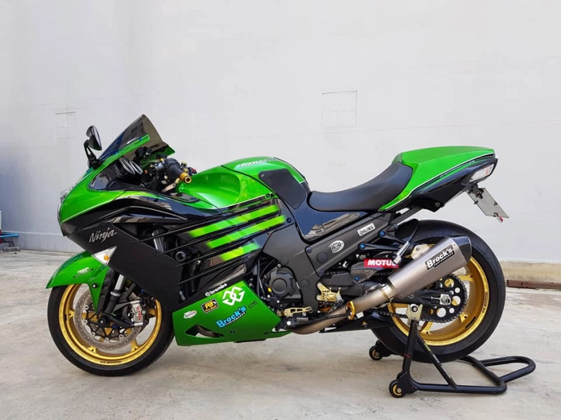 Kawasaki zx-14r độ siêu khủng với gói trang bị thượng thừa - 13