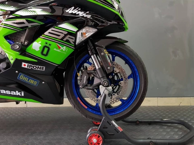 Kawasaki zx-6r nâng cấp lôi cuốn với dàn chân hàng hiệu - 4