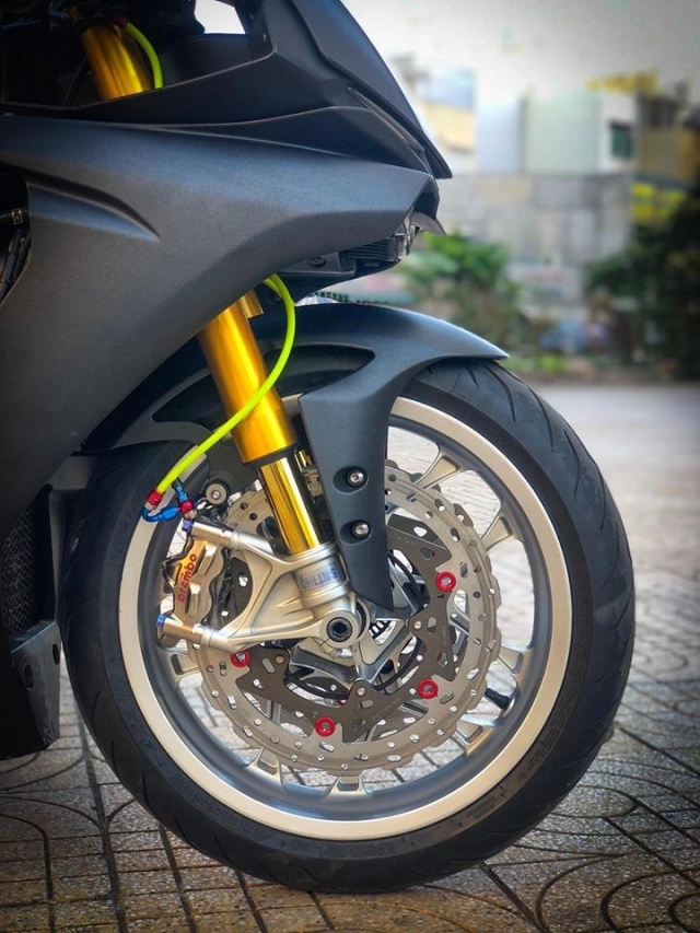 Mãn nhãn với siêu phẩm yamaha r1 miền tây sông nước dọn phong cách chạy track - 8