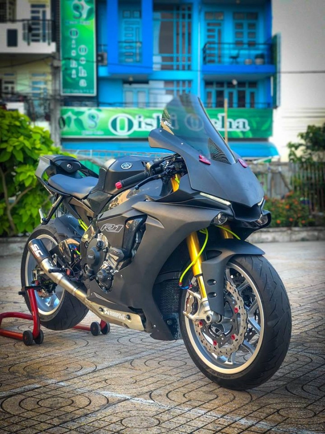 Mãn nhãn với siêu phẩm yamaha r1 miền tây sông nước dọn phong cách chạy track - 15