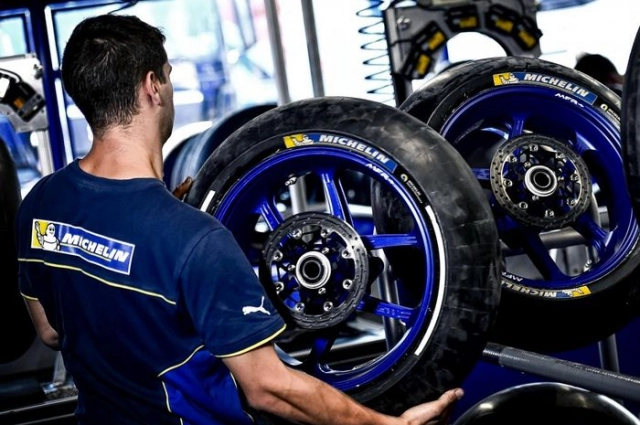 Michelins motogp 2019 sẽ sử dụng 3 loại lốp mới sau khi nhận được phản hồi tốt ở đợt test qatar - 1