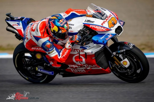 motogp 2019 dẹp yên mọi âm mưu vươn lên marc marquez dành chiến thắng ở trường đua bugarti 2019 - 6