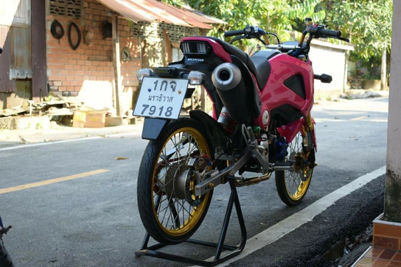 Msx 125 độ - báo hồng đáng yêu với đôi chân gợi cảm của biker thailand - 2