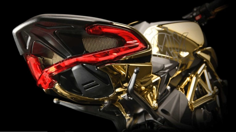 Mv agusta dragster 800 rc shining gold phiên bản đặc biệt với số lượng giới hạn - 6