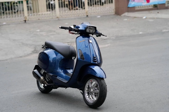 Ngắm vespa sprint độ nhẹ nhưng chất giữa sài gòn - 1