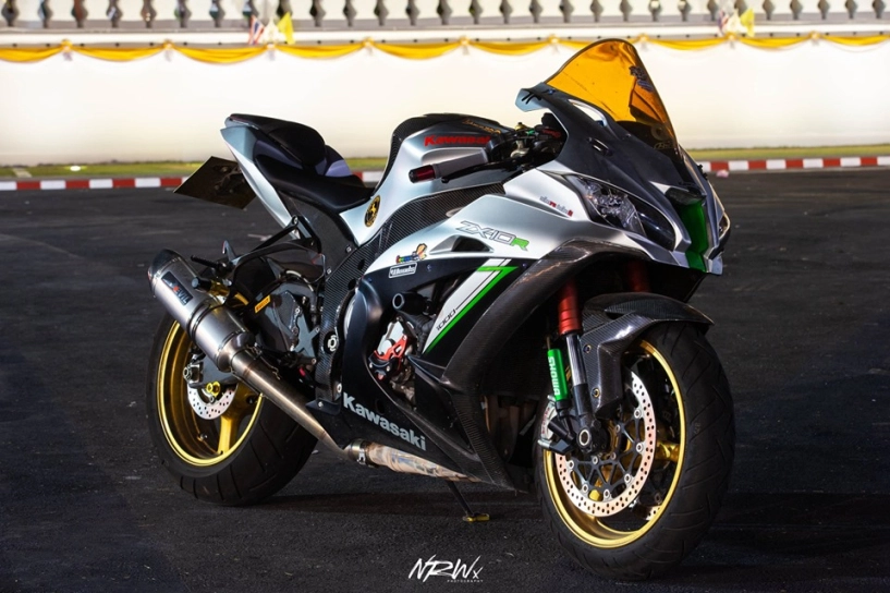 Ninja zx-10r diện kiến hoàn hảo với gam màu mới cực bén - 10