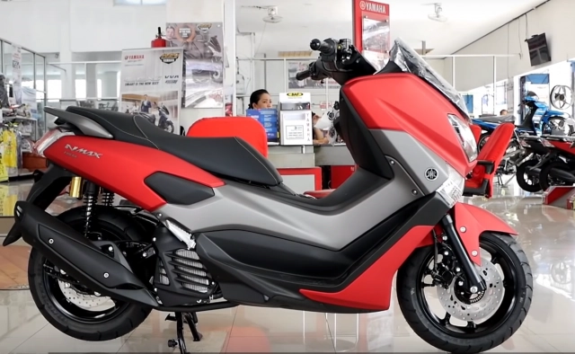 Nmax 155 2019 với sắc màu matte red đầy quý phái - 3