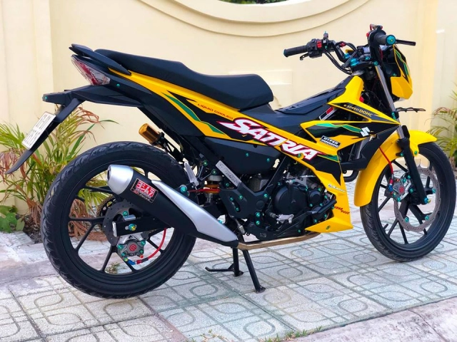 Satria 150 độ chất hết bài cùng style vàng lạ mắt - 12