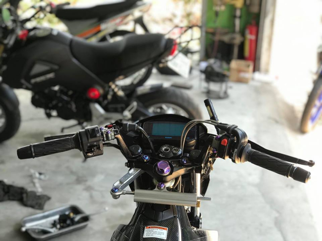 Satria 150 độ con quái vật tốc độ sở hữu dàn chân sonic đẹp lạ lùng - 4