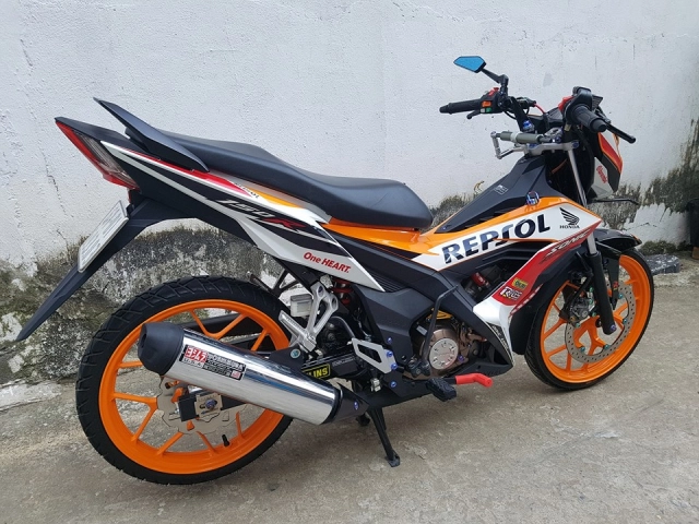 Sonic 150 bản repsol độ tới bến bằng những món đồ chơi đẹp - 3