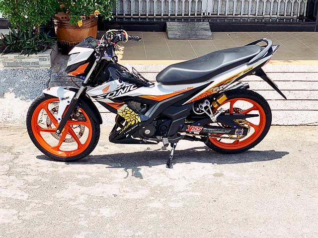 Sonic 150 độ đầu tiên cướp dàn chân yamaha nhìn cực lạ mắt - 1