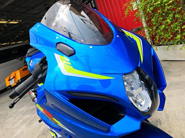 Suzuki gsx-r1000 đầy mê hoặc với dàn chân kịch độc - 1