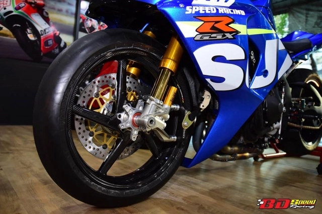 Suzuki gsx-r1000 hung thần dragbike thay đổi ngoạn mục với dàn chân bst carbon cao cấp - 5