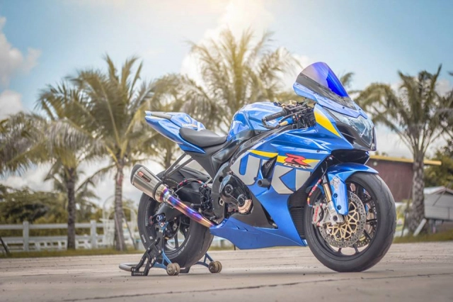 Suzuki gsx-r1000 vẻ đẹp nức nở của huyền thoại cá heo nhà suzuki - 9