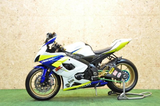 Suzuki gsx-r600 hồi sinh một huyền thoại trong series gsx-r - 1