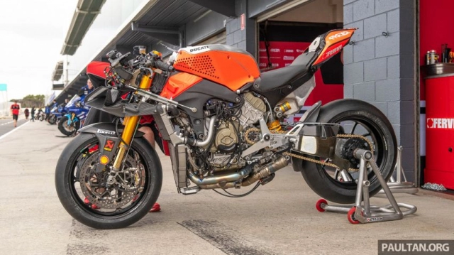 Thử nghiệm trước cuộc đua wsbk 2019 bautista đứng đầu với ducati v4r - 8