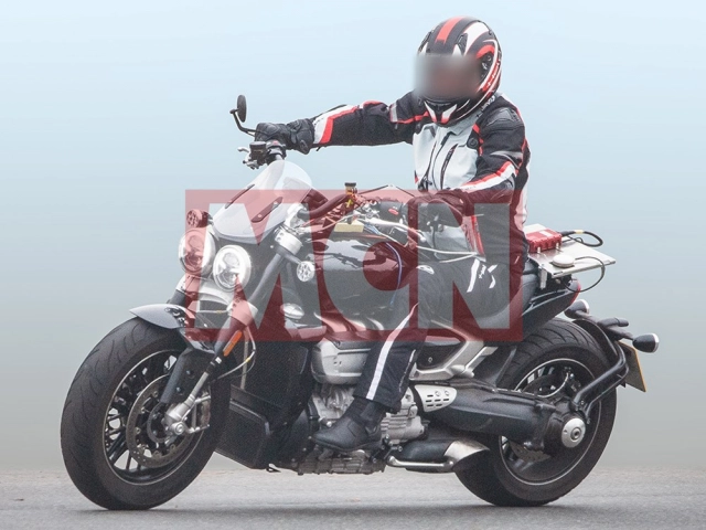 Triumph rocket iii 2019 đối thủ của ducati xdiavel chính thức lộ diện - 6