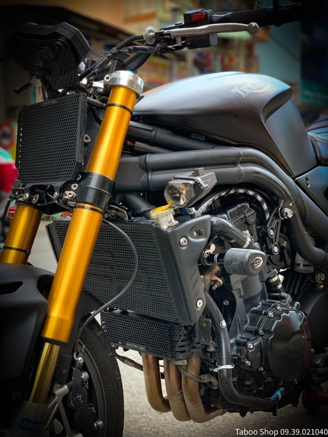 Triumph speedtriple 1050 độ hút hồn theo phong cách flattrack của biker việt - 6